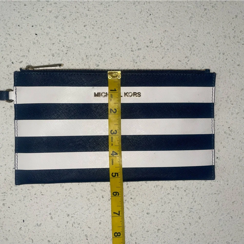 MICHAEL KORS large striped wristlet